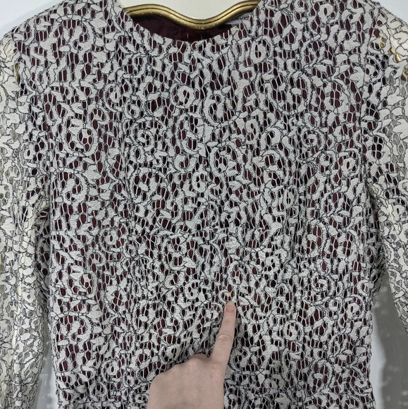 Carven White Lace Long Sleeve Dress with Red Lining - Size 8/40 - Picture 3 of 13